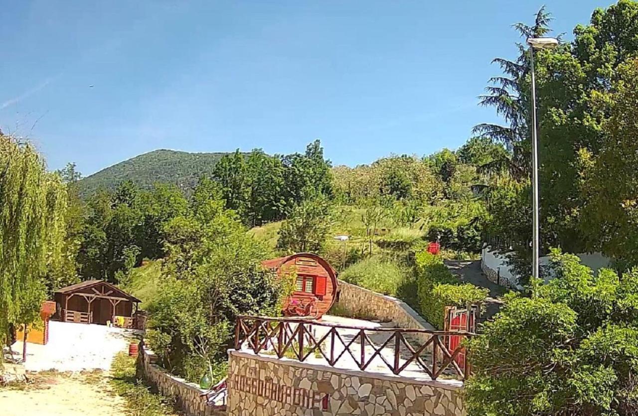 Agriturismo Rosso Lampone Cerreto Laziale Bagian luar foto
